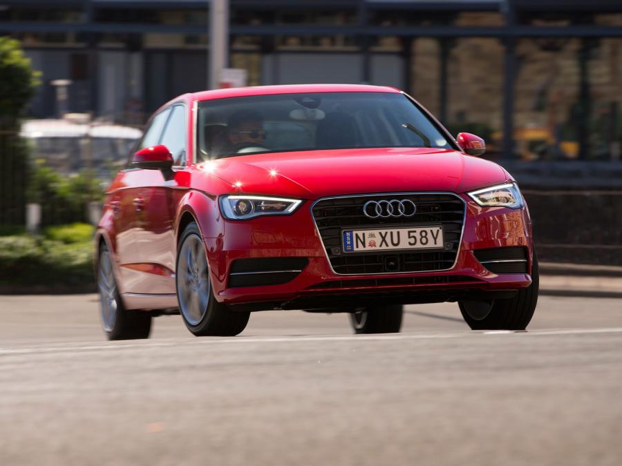  Audi A3 Sportback 1.4T (8V) 2013 года  (AU) (фото 12 из 22)